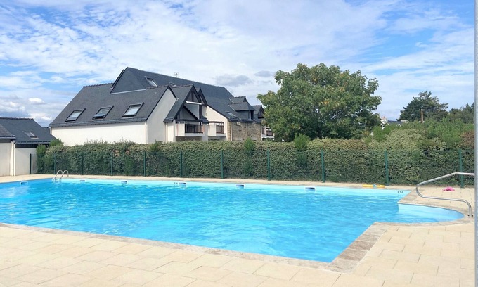 Carnac Apartment | Cozy VOILIERS Duplex with Balcony and Pool Access