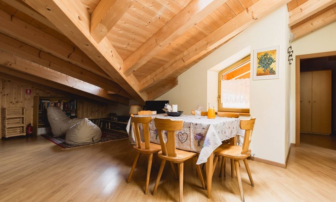 Fucine Apartment | Relaxing Retreat: Refuge Under the Stars near Madonna di Campiglio