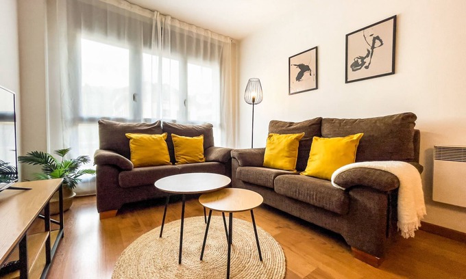 La Molina Apartment | Refugio Ceretà: Nature, Adventure & Comfort Await You