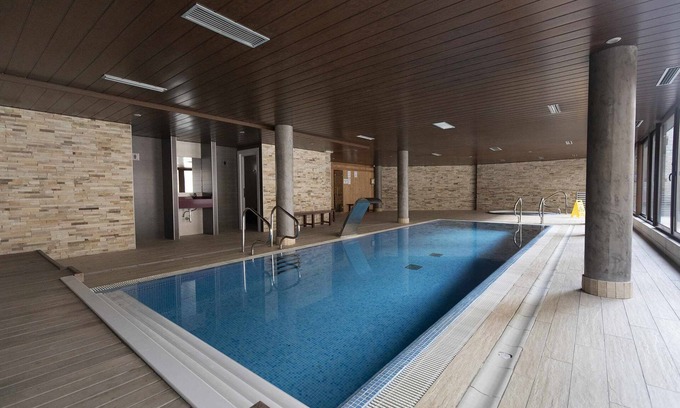 Panticosa Apartment | Experience Refugio del Roble: 10/10 Stay with Pool & Spa