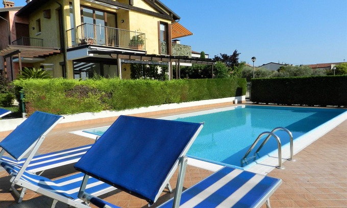 Montioni Apartment | Regarda: Lake View Apartment with Pool & Spa Access