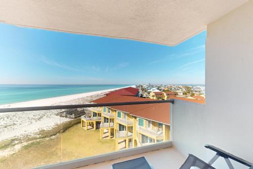 Pensacola Beach Apartment | Beachfront Escape at Regency Towers W 707 with Pool & Views