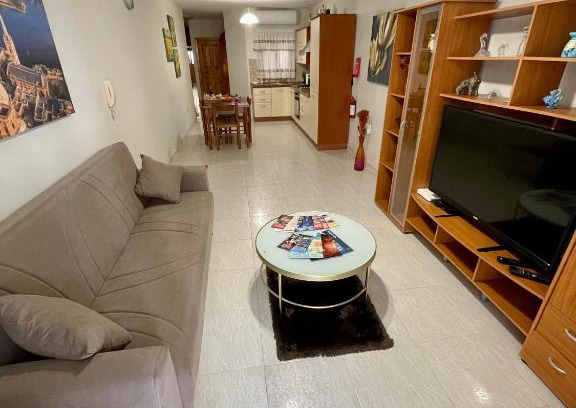 Bugibba Apartment | Regent Court: Ideal 3-Bedroom Getaway near Bugibba Seafront