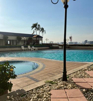 Suan Luang Apartment | Regent Srinakarin 19A: Family-Friendly Stay with Pool