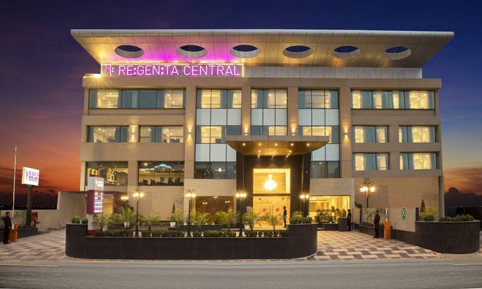 Zirakpur Hotel | Comfortable Stay at Regenta Central Cassia Zirakpur