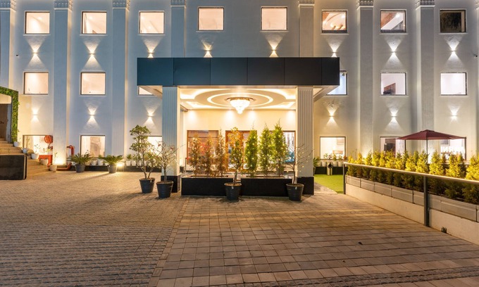 Morni Hotel | Discover Regenta Place Morni Hills: A 4-Star Retreat