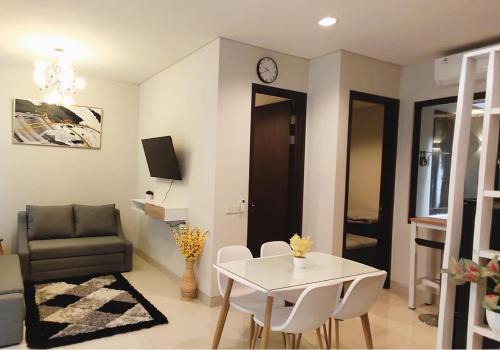 Bumi Serpong Damai House | Family-Friendly Regentown Home near ICE BSD Awaits You