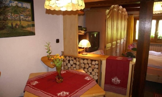Zell am Harmersbach Apartment | Comfortable Rehblick with Kitchen & Breakfast for 3 Guests