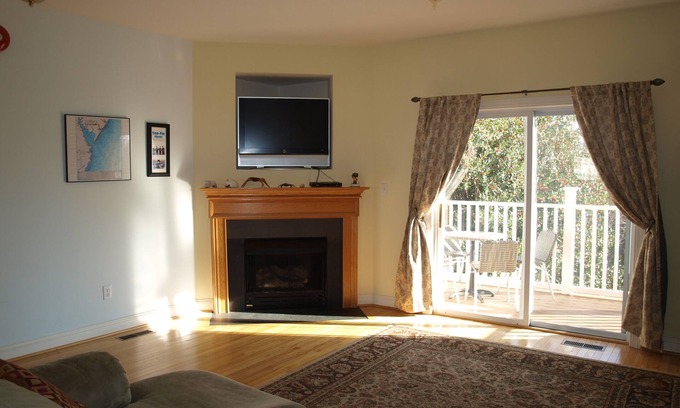 Rehoboth Beach House | Discover Rehoboth Beach Condo: Top-Rated Stay with Pool