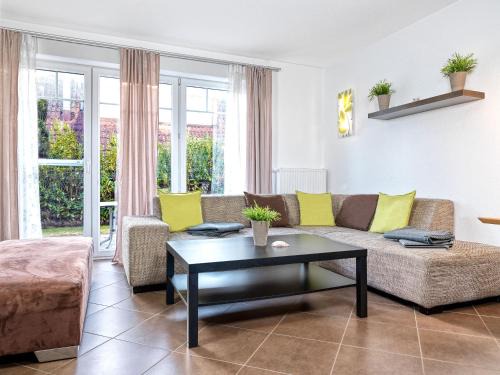 Insel Poel House | Family-Friendly Retreat at Reihenhäuser Timmendorf Strand