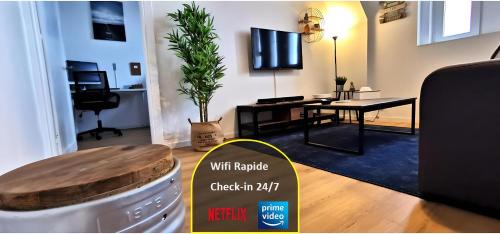 Roubaix Apartment | Modern Reims Appart: Ideal for Business with Panoramic Views