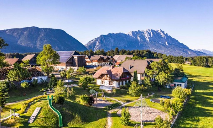 Mitterberg Hotel | Reisslerhof: Oceanfront Escape with Spa & Pet-Friendly Amenities