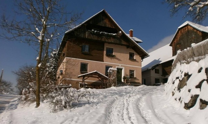 Jakobsberg Other | Reitbauernhof Ferner: Cozy Double Room with Pool Access
