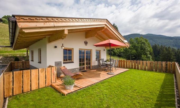 Kirchberg in Tirol Ski Chalet | Exquisite Reiterbauer Chalets & Ferienwohnungen: Rated 9.7/10