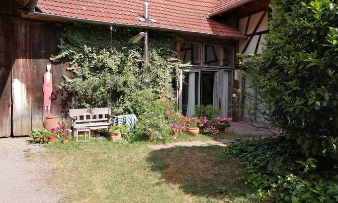 Vollmersweiler Apartment | Inviting Reizvolles Domizil with Kitchen Amenities
