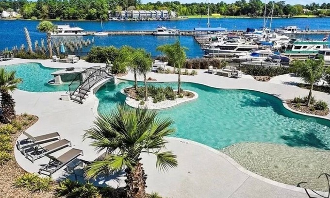 Montgomery Condo | Discover Lake Conroe's Premier Retreat: Top Amenities Await!