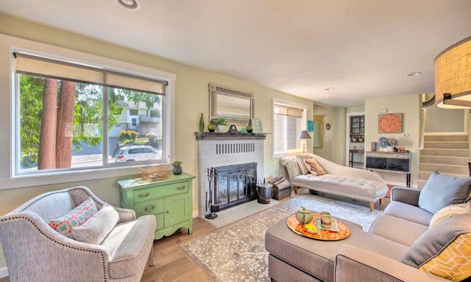 Poulsbo House | Tranquil Poulsbo Home with Meditation Space & Ocean View