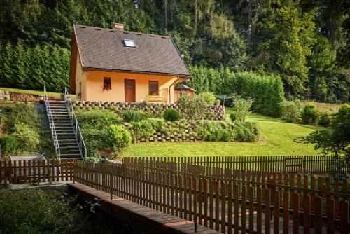 Trutnov House | Pet-Friendly Rekreační dům Dony with 9.1/10 Guest Rating