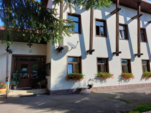 Svratka House | Family-Friendly Retreat at Rekreační středisko ROJANA