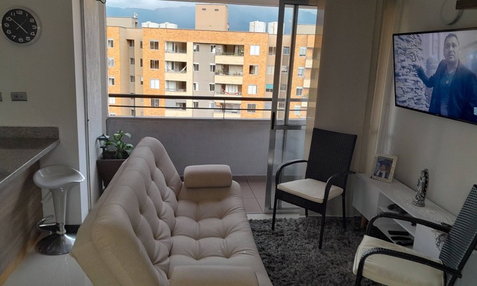 Laureles - Estadio Apartment | Unwind with Family or Friends in a Relaxing Retreat