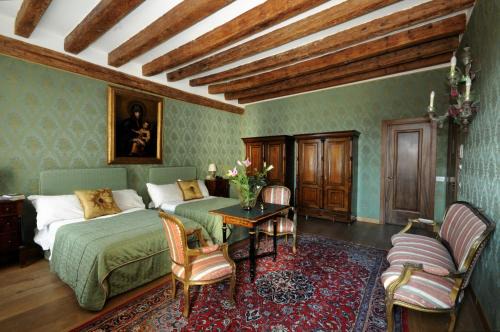 Malamocco Hotel | Experience Oceanfront Comfort at Relais Alberti, Rated 9/10