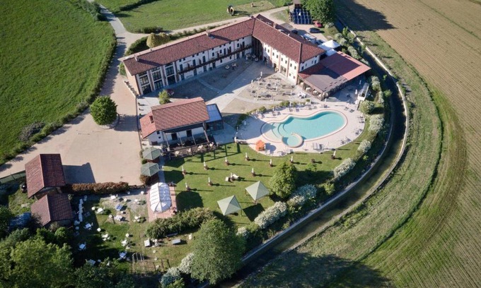 La Cassa Hotel | Relax at Relais Bella Rosina Pool & Spa with Ocean Views