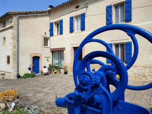 Monclar-de-Quercy Bed & Breakfast | Relaxing Oceanfront Retreat at Relais de la Poste