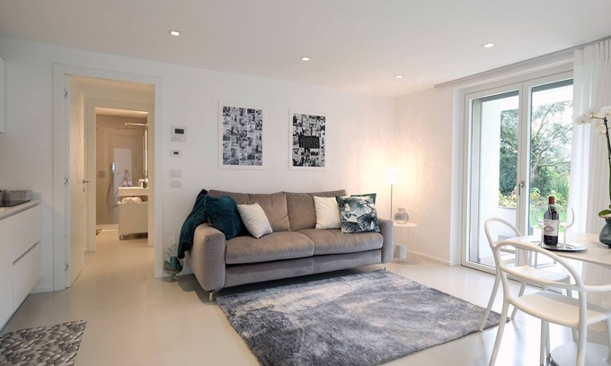 Borgo Trento Apartment | Relax at Relais Il Bacio del Sole, Steps from Verona