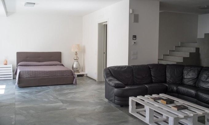 Padernello House | Unforgettable Stay at Relais Officina del Tempo with Hot Tub