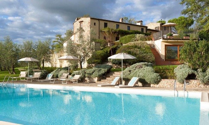 San Casciano in Val di Pesa House | Discover Relais Poggio Borgoni: Pet-Friendly with Ocean Views