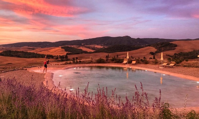 Gallina Bed & Breakfast | Eco-Friendly Retreat at Relais Val d'Orcia with Spa & Pool