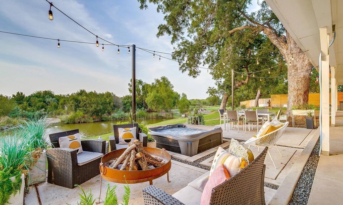 Dennis House | Exquisite Waterfront Retreat with Kayaks and Fire Pit