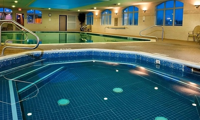 Killeen Hotel | Relax and Enjoy: Family-Friendly Unit with Pool Access