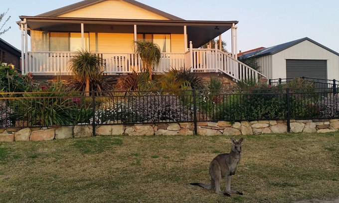 Sanctuary Point House | Tranquil Sanctuary with Ocean Views in Jervis Bay