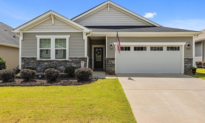 Fuquay-Varina House | Modern Home with Gourmet Kitchen & 9.8/10 Guest Rating
