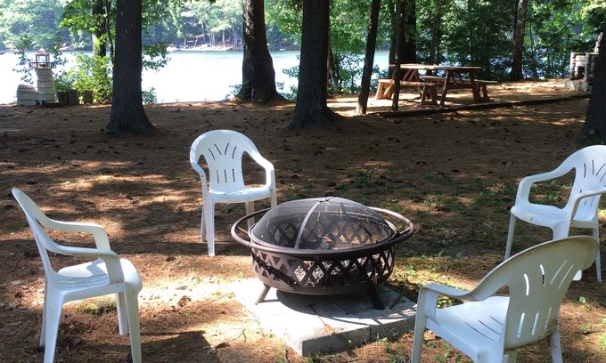 Lake Arrowhead House | Tranquil Retreat in North Waterboro, Maine with Spa & Lake Views
