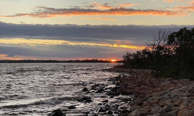 Eagle Point House | Escape to Eagle Point: Ideal for Boaters, Relaxation Awaits