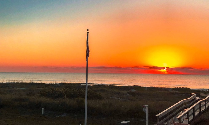 Cocoa Beach Condo | Oceanfront Retreat with Pool and 10/10 Guest Rating