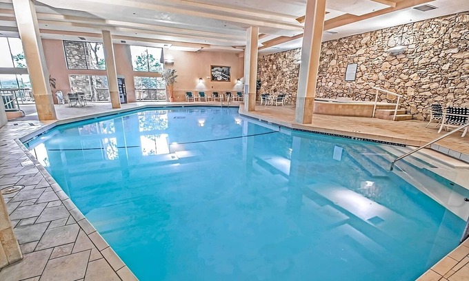 Osage Beach Hotel | Recharge and Relax at Our Poolside Retreat by the Lake