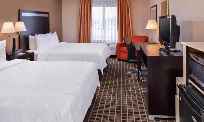 South San Francisco House | Relax and Unwind with Free Breakfast Near Convention Center