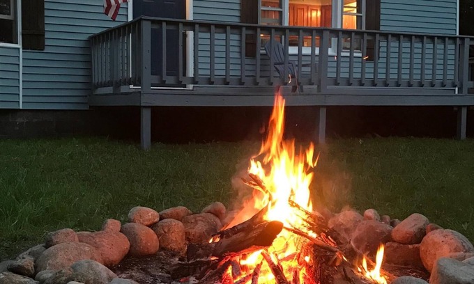 Woodgate House | Experience Relaxation at Lil Moose Cottage by White Lake
