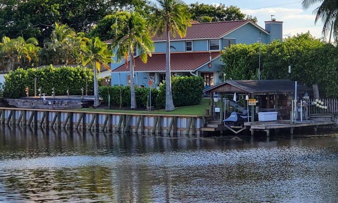 Boynton Beach House | Idyllic Pool Home with Ocean Views - Guest Rated 9.8/10