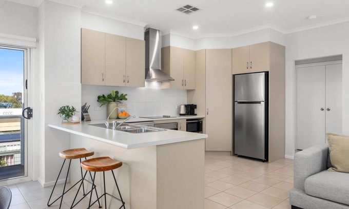 Hayborough House | Unwind at Rupara - Oceanfront Strandhaus, Pet Friendly Retreat