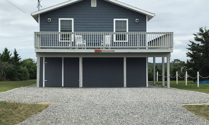 Westerly House | Experience Relaxation by the Beach with Breathtaking Sunsets