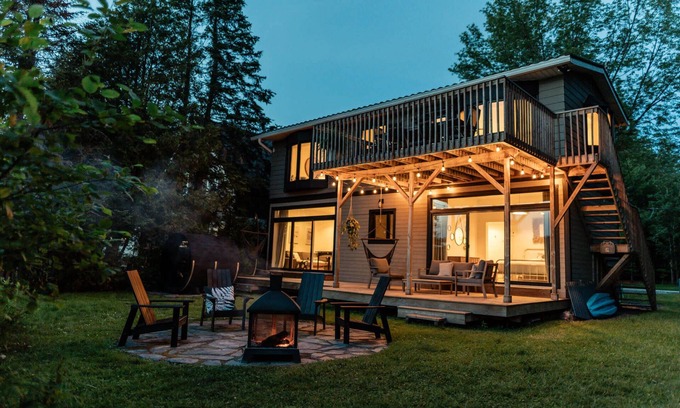 Eastman Ski Chalet | Experience Chalet Chti by the Water near Mont Orford