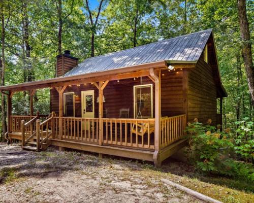 Sautee Nacoochee House | Relax in a cozy cabin 10 min to Helen - Fireplace