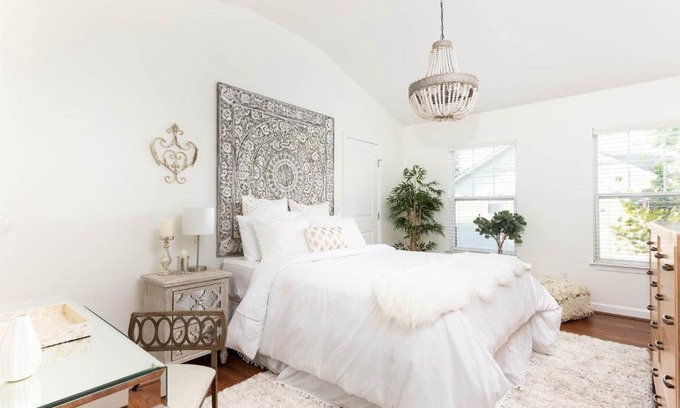 Hurwood Heights House | Indulge in Comfort Near the Heart of Music City