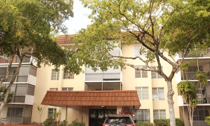 Inverrary Condo | Relax in Stylish 2Bed/2Bath Fort Lauderdale Oasis with Amenities