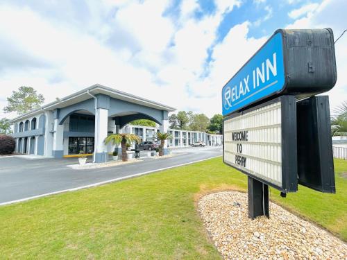 Perry Hotel | Budget-Friendly Relax Inn - Perry: Pet & Family Friendly Stay