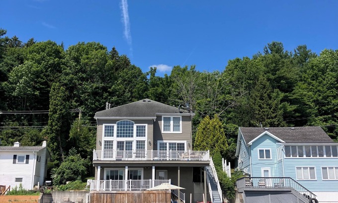 Geneseo House | Elegant Modern Lake House with Spa & Hot Tub, Sleeps 10